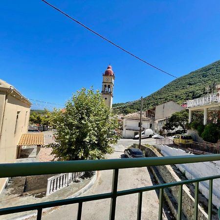 Ilianas Place Ágios Matthaíos Exteriér fotografie